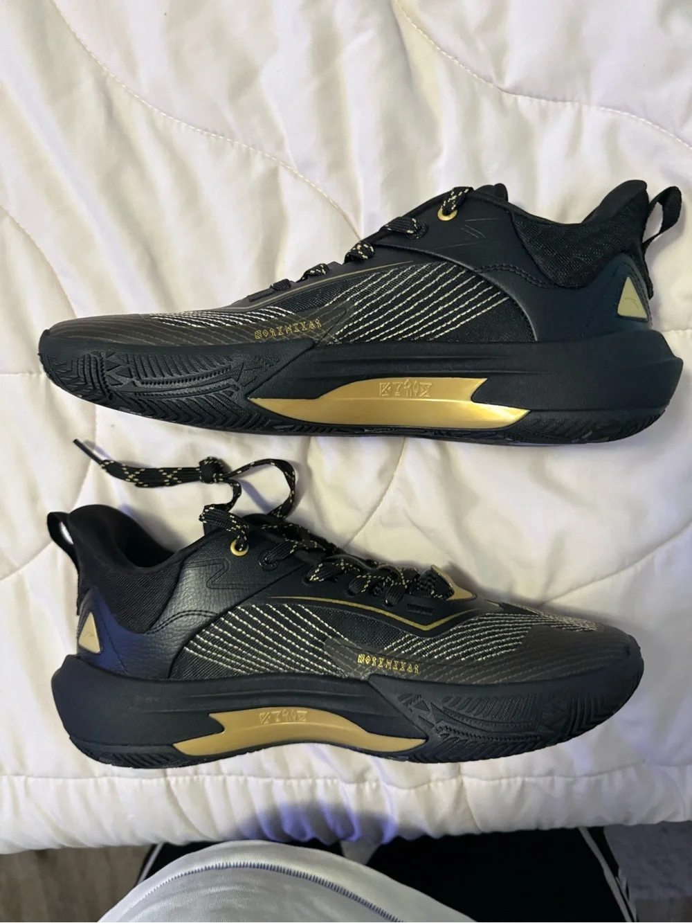 Men's Kyrie Irving 1 Black and Gold Performance Sneakers by